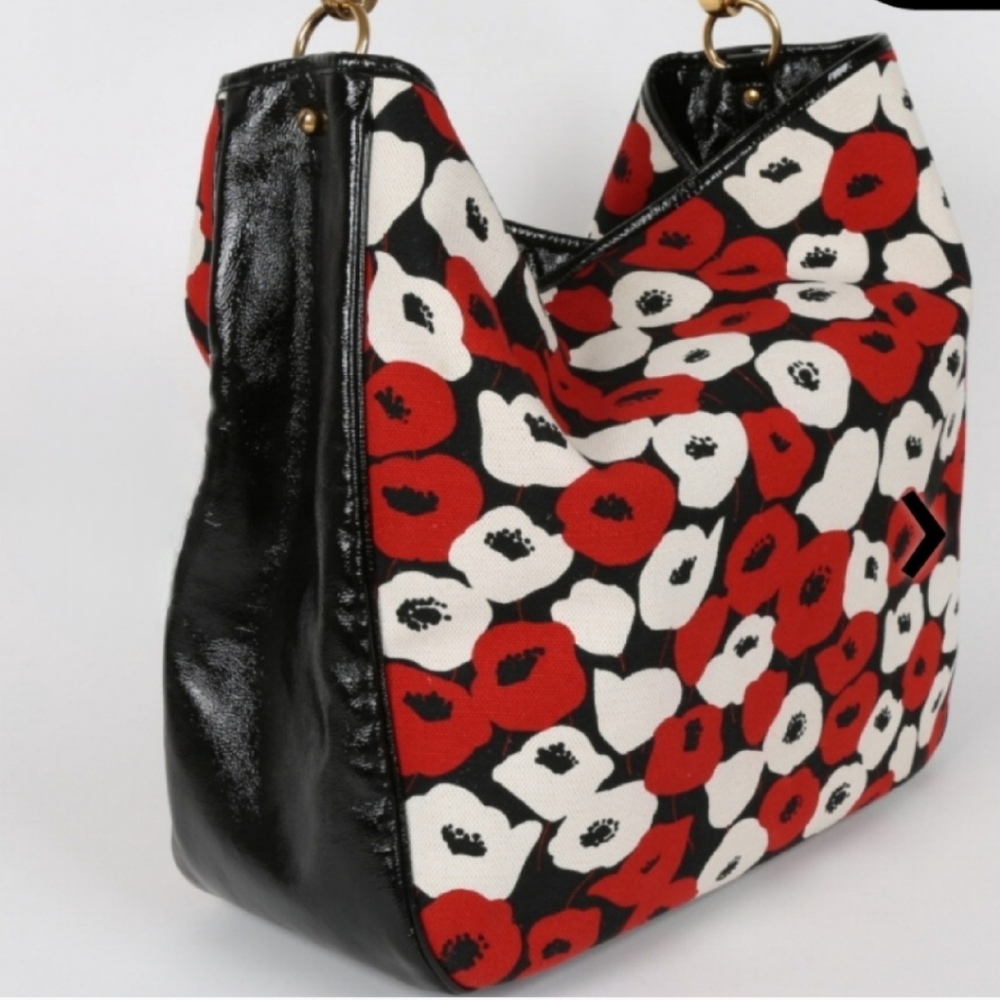 YSL Poppy Hobo Bag - Picture 4 of 16